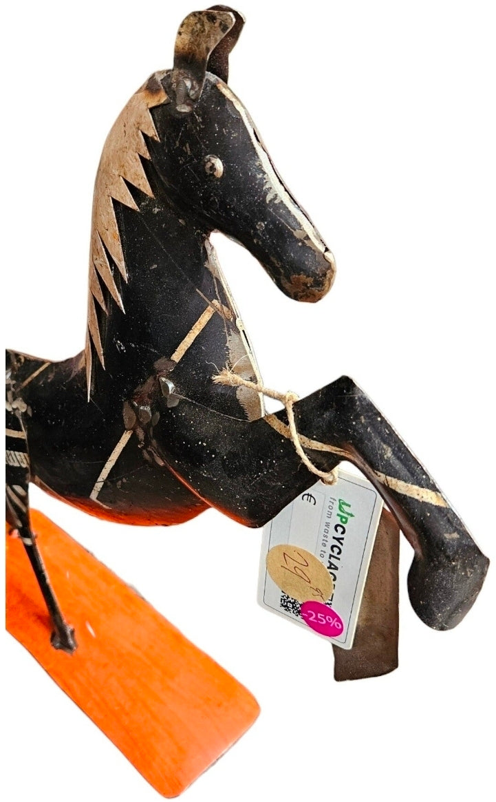 Metalen paard